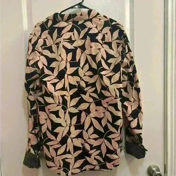 NWT Eighth Avenue Pink & Black Tropical Button Down with Flip Cuffs Size Large - Picture 5 of 7